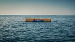 Backdrop to the movie "Nowhere" #212288