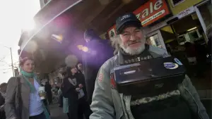 Backdrop to the movie "Radioman" #740870