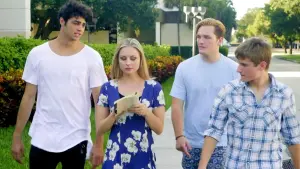 Backdrop to the movie "Swiped" #432969