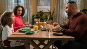 Backdrop to the movie "My Spy" #617400