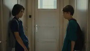 Backdrop to the movie "Young Hearts" #573819