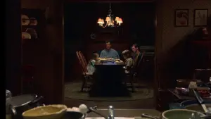 Backdrop to the movie "Signs" #670333