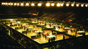 Backdrop to the movie "Marty Supreme" #508354