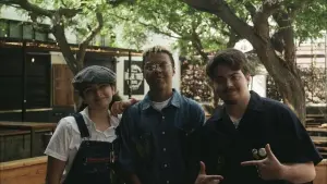 Backdrop to the movie "3 Idiots and a Rock" #367214