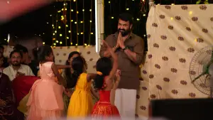 Backdrop to the movie "Thudarum" #719823