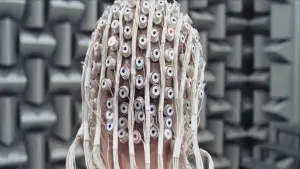 Backdrop to the movie "Vanishing Waves" #668807