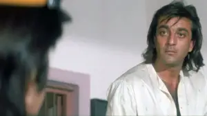 Backdrop to the movie "Mahaanta" #733827