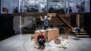 Backdrop to the movie "Next to Normal" #622447