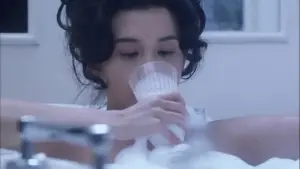 Backdrop to the movie "Naked Killer" #804907