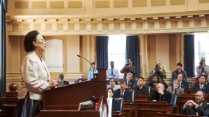 Backdrop to the movie "I Can Speak" #484020