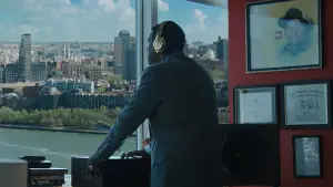 Backdrop to the movie "Highest 2 Lowest" #780665