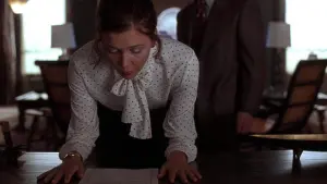 Backdrop to the movie "Secretary" #263634