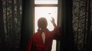 Backdrop to the movie "Becoming" #470271