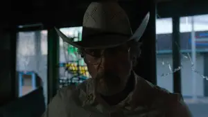 Backdrop to the movie "Eddington" #545308