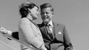 Backdrop to the movie "Jackie" #720007