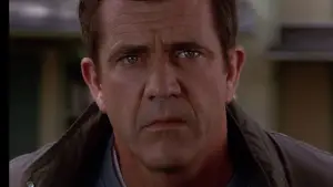 Backdrop to the movie "Signs" #670295