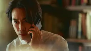 Backdrop to the movie "Hidden Face" #589752