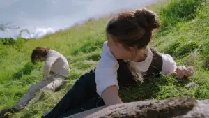 Backdrop to the movie "Enola Holmes" #669518