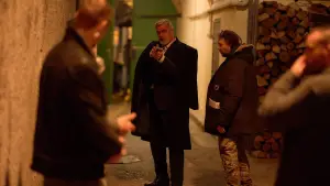 Backdrop to the movie "Canary Black" #623010