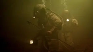 Backdrop to the movie "Fear Below" #557497