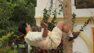 Backdrop to the movie "Param Sundari" #648842