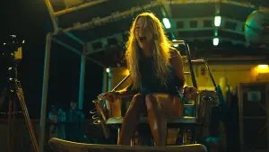 Backdrop to the movie "Dangerous Animals" #552623