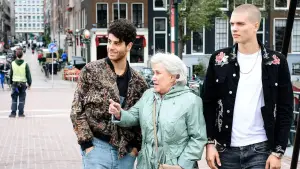 Backdrop to the movie "Just Friends" #691981