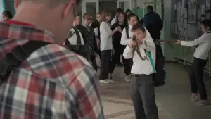 Backdrop to the movie "Mr. Nobody Against Putin" #536906