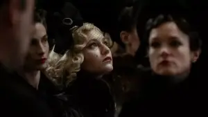 Backdrop to the movie "The Rays and Shadows" #763274