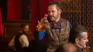 Backdrop to the movie "Long Shadows" #633385