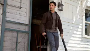 Backdrop to the movie "Looper" #696840