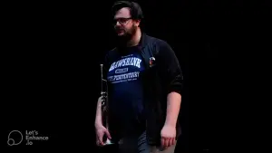 Backdrop to the movie "2 O