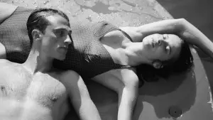 Backdrop to the movie "The Stranger" #532399