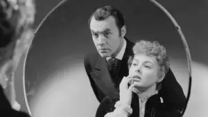 Backdrop to the movie "Gaslight" #688205