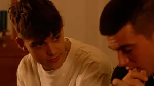 Backdrop to the movie "he loves me, he loves me not" #367060