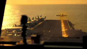 Backdrop to the movie "Top Gun: Maverick" #553444