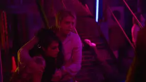 Backdrop to the movie "Ravers" #737813