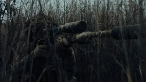 Backdrop to the movie "Sniper: The White Raven" #203854