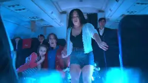 Backdrop to the movie "No Way Up" #746993