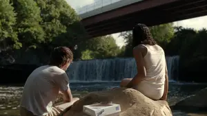 Backdrop to the movie "Bones and All" #811185