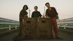 Backdrop to the movie "The Box Man" #935753