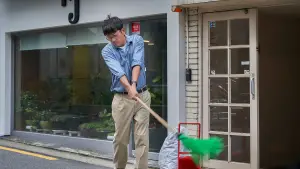 Backdrop to the movie "Lobby" #535133