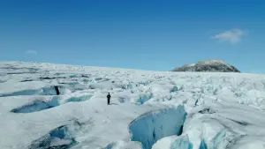 Backdrop to the movie "Songs of Earth" #192047