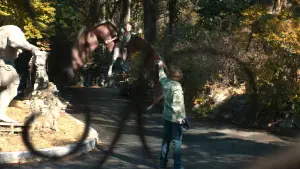 Backdrop to the movie "A Hero