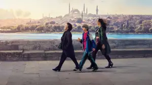 Backdrop to the movie "Crossing" #641242