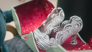 Backdrop to the movie "Wicked" #529789