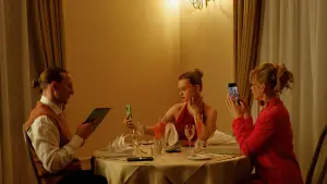 Backdrop to the movie "Babystar" #776325