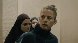 Backdrop to the movie "Moon" #683510