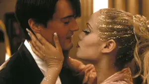 Backdrop to the movie "Showgirls" #606652