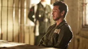 Backdrop to the movie "Land of Happiness" #785396